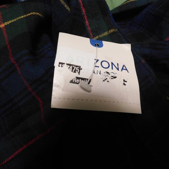 Flannel tartan plaid button down NWT - Picture 6 of 8